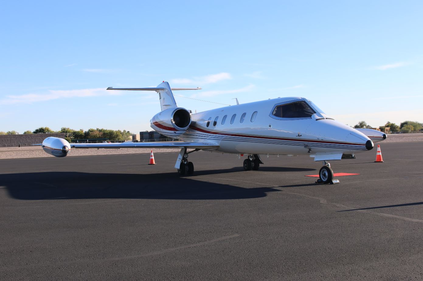 Image of Lear 35 1