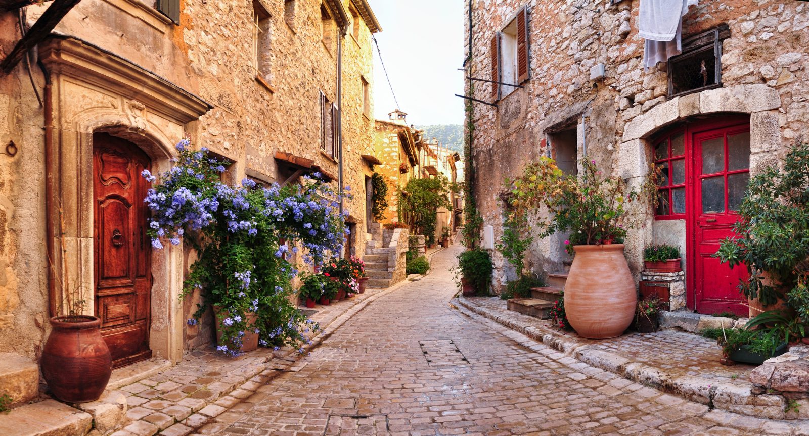 Image of French Riviera Street