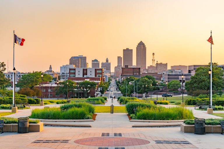 Des Moines Private Jet Flights