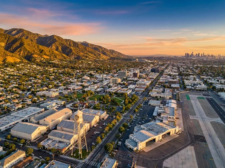 Burbank and Las Vegas Private Jet Flights